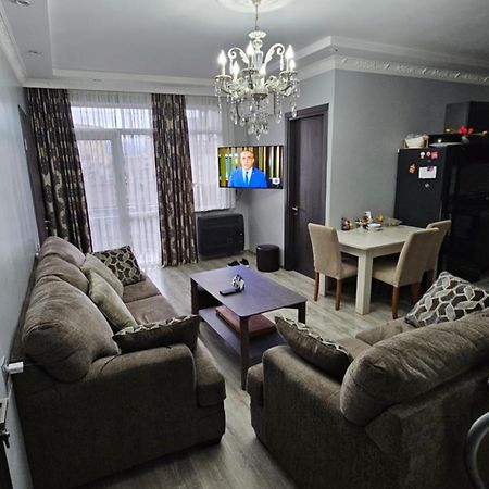 Apartment Irina Батумі Екстер'єр фото