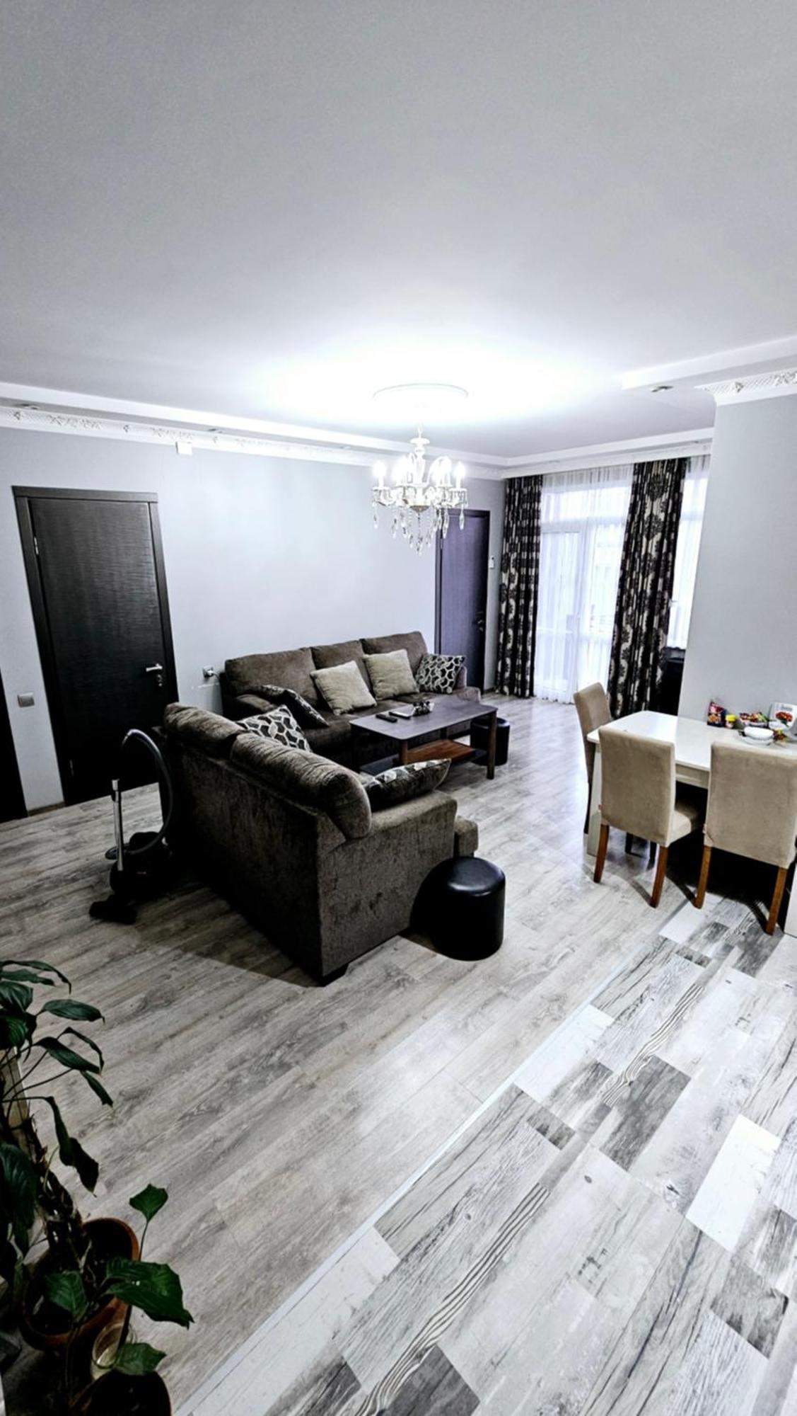 Apartment Irina Батумі Екстер'єр фото