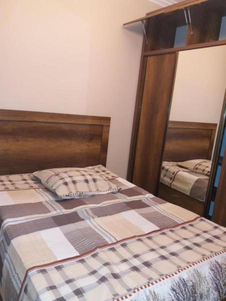 Apartment Irina Батумі Екстер'єр фото