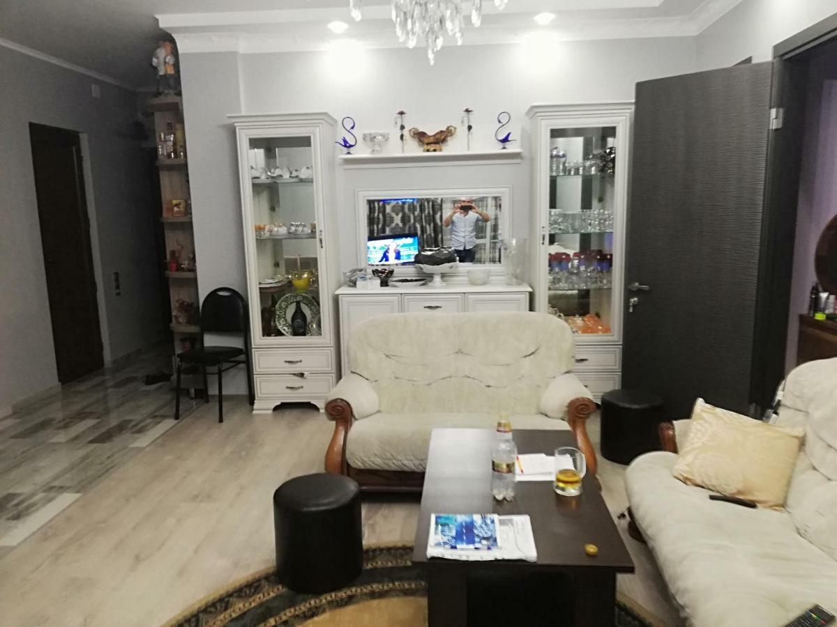 Apartment Irina Батумі Екстер'єр фото